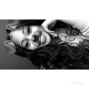 Meet your Posher, Nena